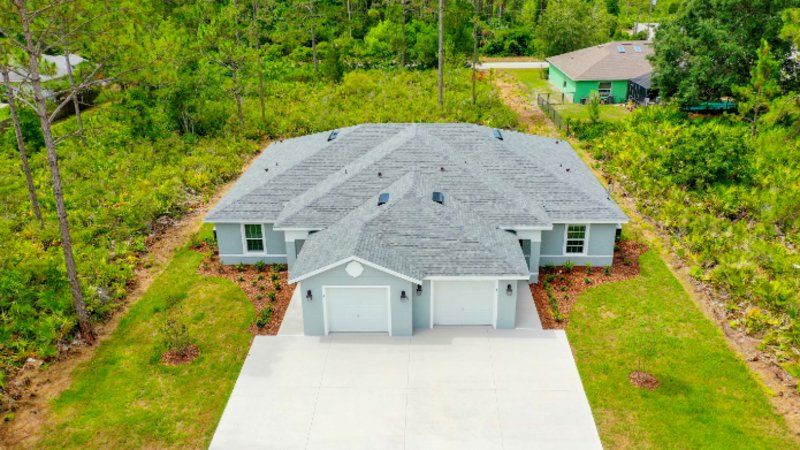 LIKE NEW 3/2/1 TOWNHOUSE IN BEAUTIFUL SEMINOLE WOODS property image