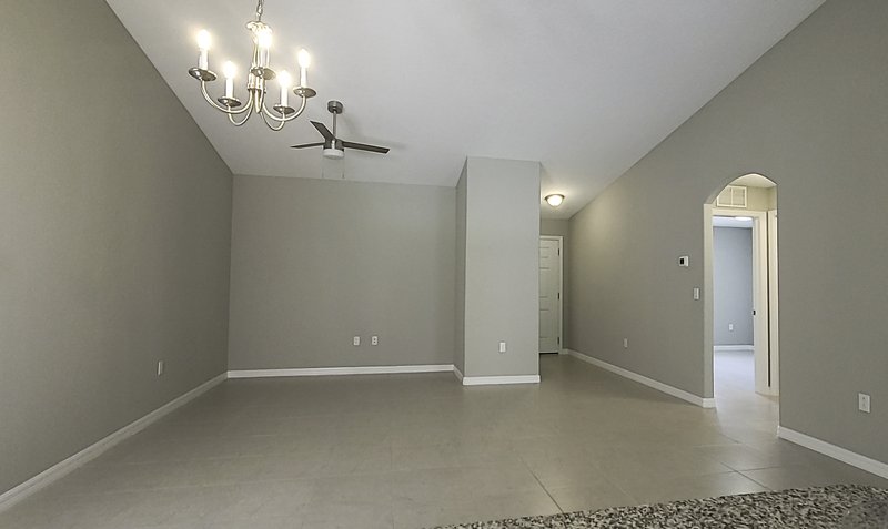 LIKE NEW 3/2/1 TOWNHOUSE IN BEAUTIFUL SEMINOLE WOODS property image