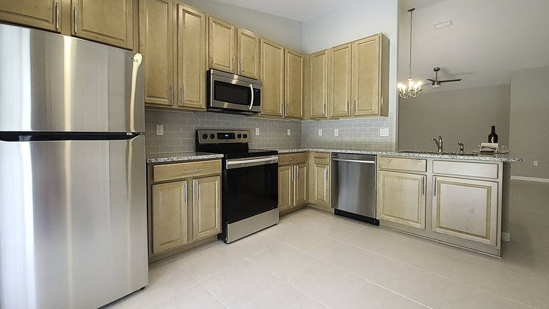 LIKE NEW 3/2/1 TOWNHOUSE IN BEAUTIFUL SEMINOLE WOODS property image