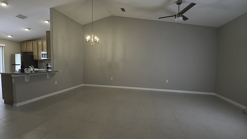 LIKE NEW 3/2/1 TOWNHOUSE IN BEAUTIFUL SEMINOLE WOODS property image