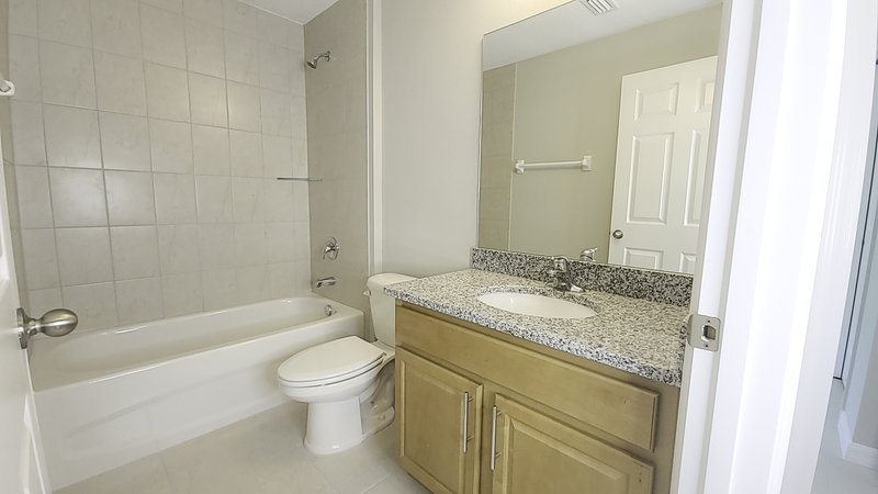 LIKE NEW 3/2/1 TOWNHOUSE IN BEAUTIFUL SEMINOLE WOODS property image