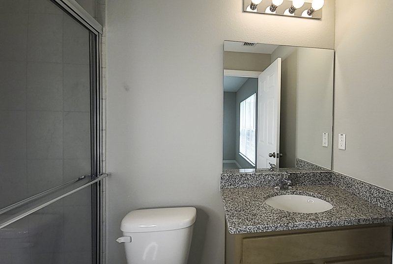 LIKE NEW 3/2/1 TOWNHOUSE IN BEAUTIFUL SEMINOLE WOODS property image