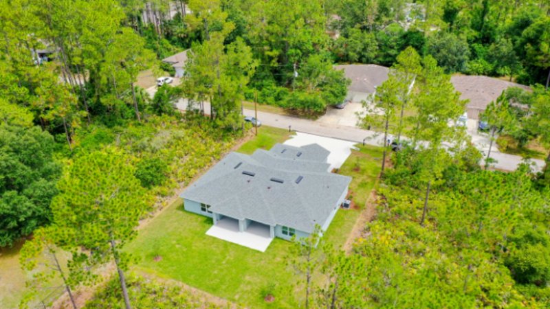 LIKE NEW 3/2/1 TOWNHOUSE IN BEAUTIFUL SEMINOLE WOODS property image