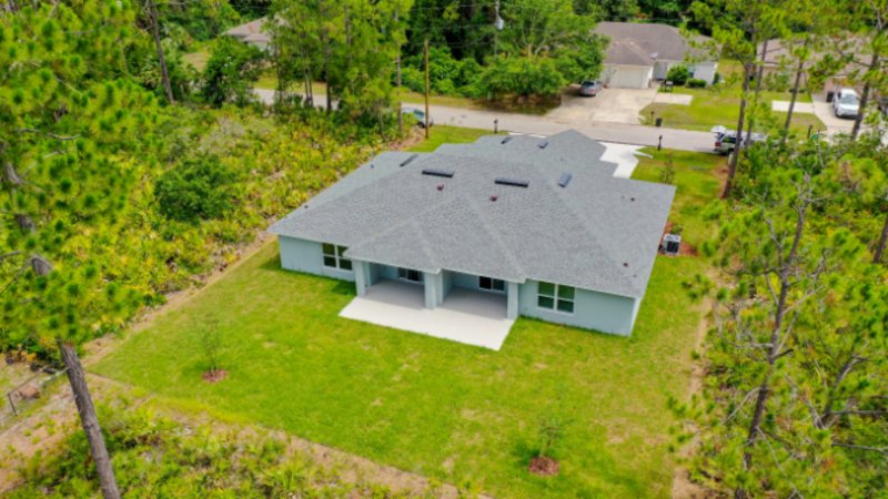 LIKE NEW 3/2/1 TOWNHOUSE IN BEAUTIFUL SEMINOLE WOODS property image