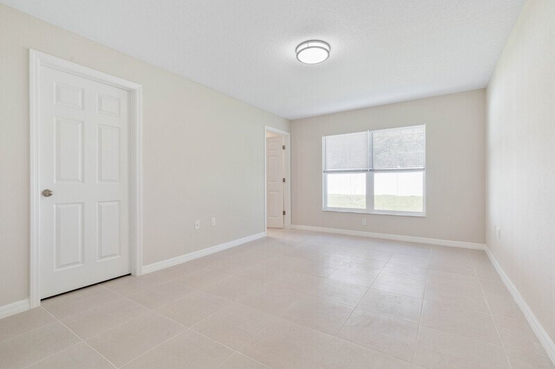 FULLY FENCED, BRAND NEW 3/2/1 TOWNHOUSE IN BEAUTIFUL SEMINOLE WOODS property image