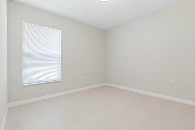 FULLY FENCED, BRAND NEW 3/2/1 TOWNHOUSE IN BEAUTIFUL SEMINOLE WOODS property image