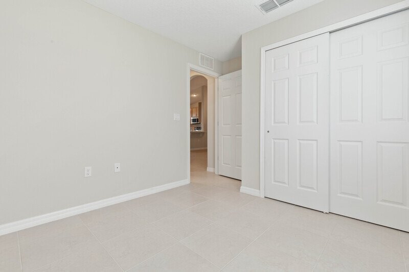 FULLY FENCED, BRAND NEW 3/2/1 TOWNHOUSE IN BEAUTIFUL SEMINOLE WOODS property image