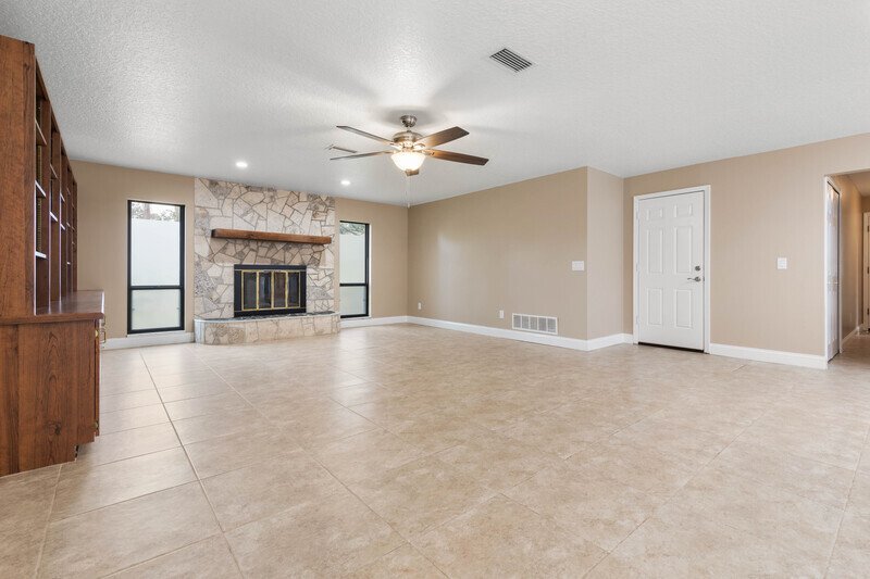 SPACIOUS POOL HOME 2+DEN/2/2 ON A CUL DE SAC IN DESIRABLE INDIAN TRAILS property image