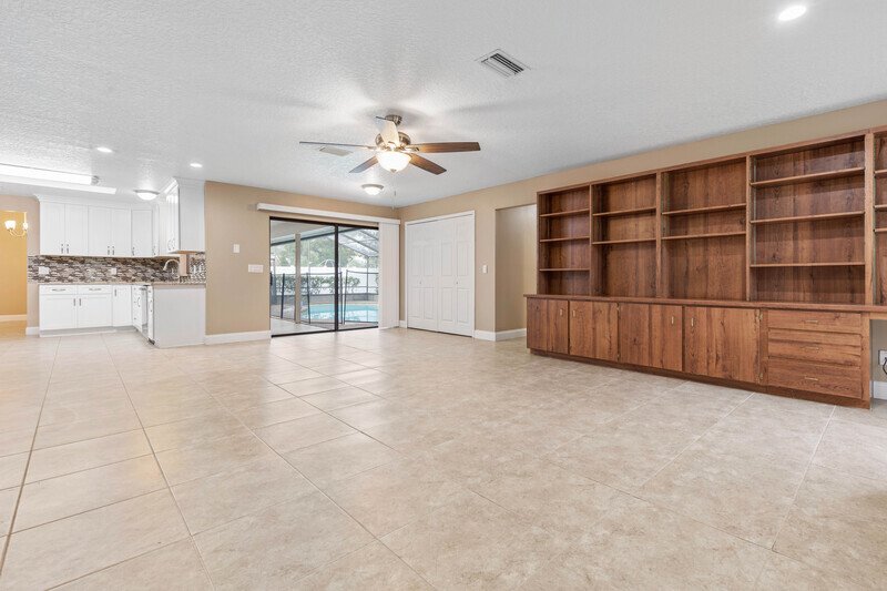 SPACIOUS POOL HOME 2+DEN/2/2 ON A CUL DE SAC IN DESIRABLE INDIAN TRAILS property image