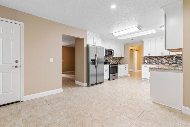 SPACIOUS POOL HOME 2+DEN/2/2 ON A CUL DE SAC IN DESIRABLE INDIAN TRAILS property image