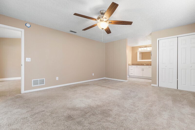 SPACIOUS POOL HOME 2+DEN/2/2 ON A CUL DE SAC IN DESIRABLE INDIAN TRAILS property image