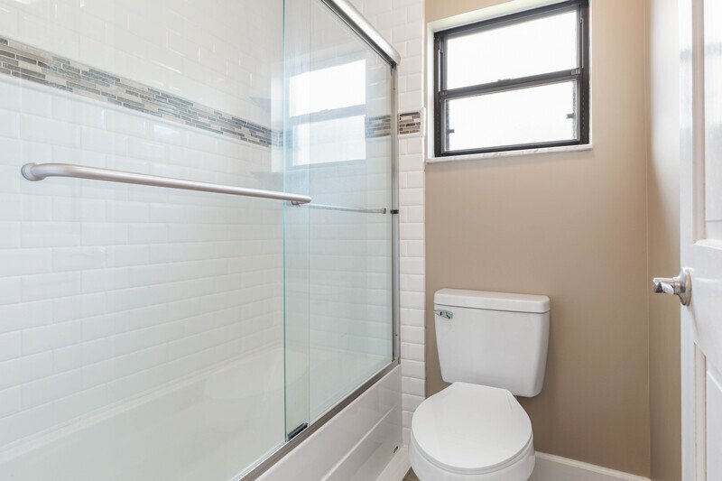 SPACIOUS POOL HOME 2+DEN/2/2 ON A CUL DE SAC IN DESIRABLE INDIAN TRAILS property image