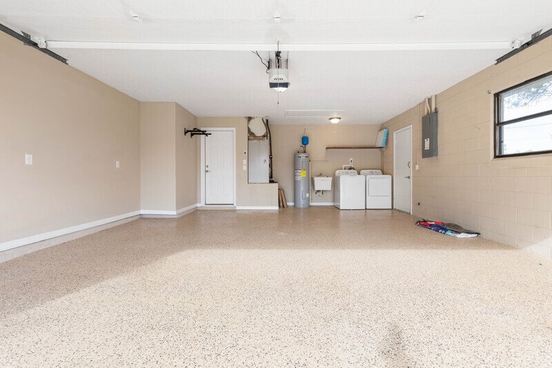 SPACIOUS POOL HOME 2+DEN/2/2 ON A CUL DE SAC IN DESIRABLE INDIAN TRAILS property image