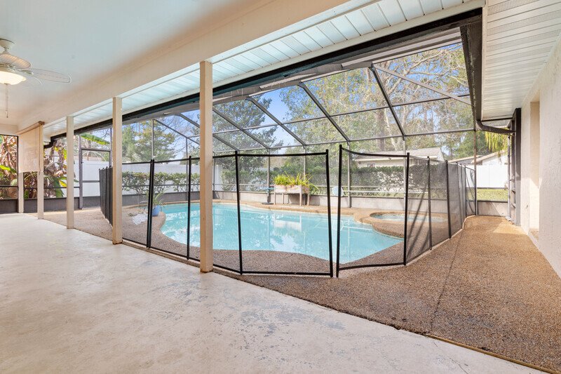 SPACIOUS POOL HOME 2+DEN/2/2 ON A CUL DE SAC IN DESIRABLE INDIAN TRAILS property image