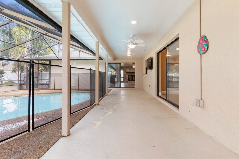 SPACIOUS POOL HOME 2+DEN/2/2 ON A CUL DE SAC IN DESIRABLE INDIAN TRAILS property image