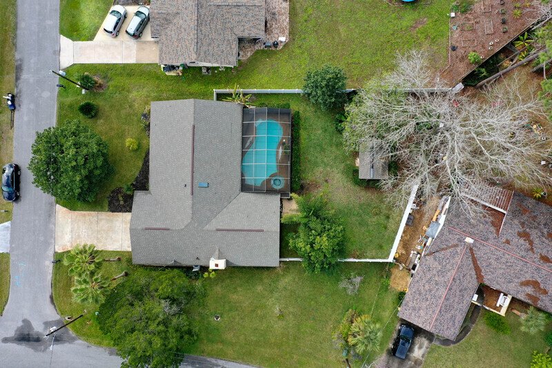 SPACIOUS POOL HOME 2+DEN/2/2 ON A CUL DE SAC IN DESIRABLE INDIAN TRAILS property image