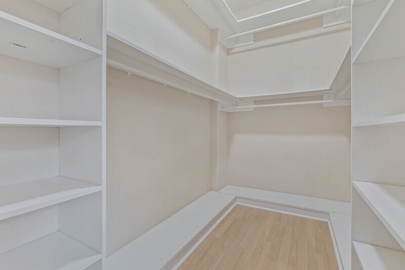 SPACIOUS POOL HOME 4/2/2 IN DESIRABLE INDIAN TRAILS property image