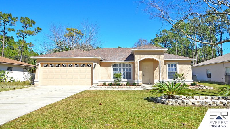 FULLY FENCED 3/2/2 POOL HOME IN POPULAR LEHIGH WOODS property image