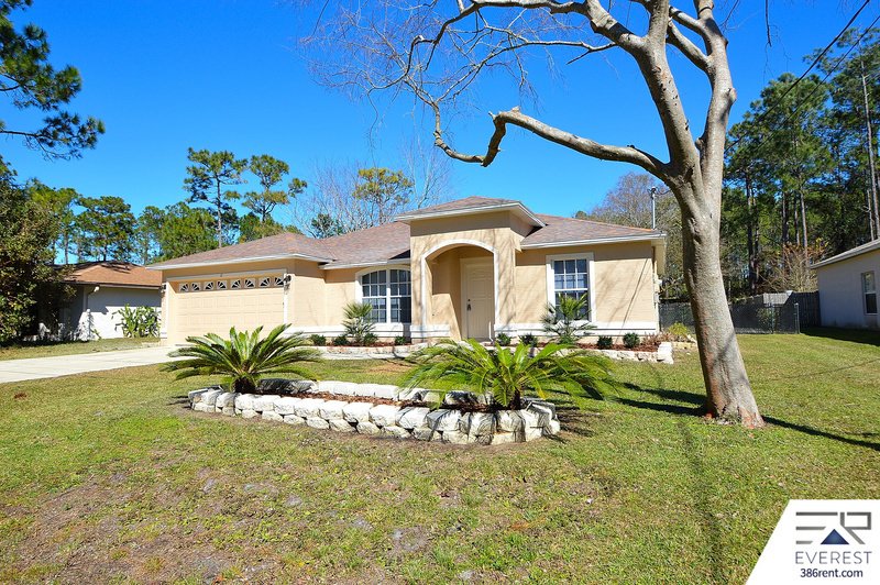 FULLY FENCED 3/2/2 POOL HOME IN POPULAR LEHIGH WOODS property image