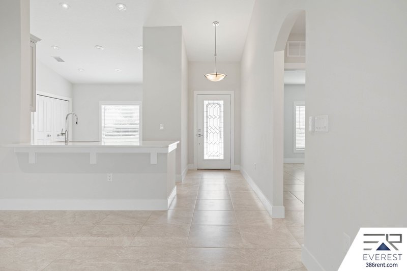 LIKE NEW, CUSTOM BUILT 4/3/2 IN BEAUTIFUL PINE LAKES property image