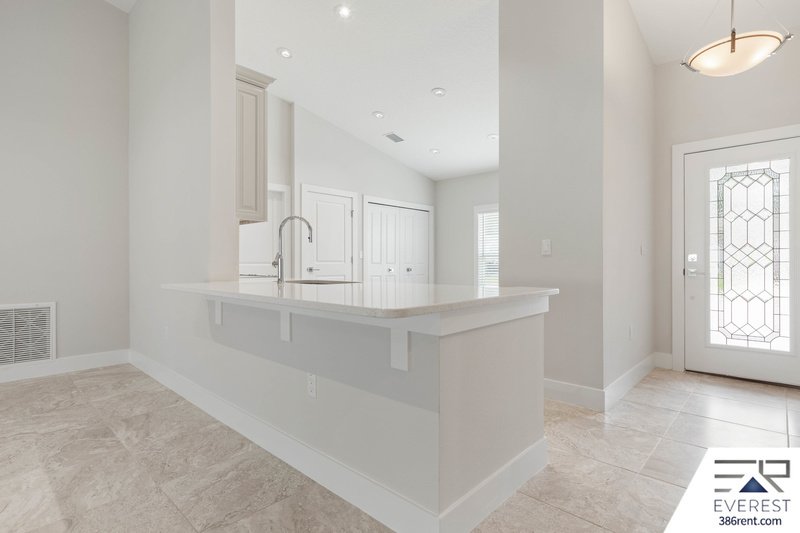 LIKE NEW, CUSTOM BUILT 4/3/2 IN BEAUTIFUL PINE LAKES property image