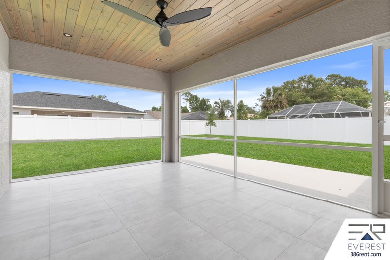 LIKE NEW, CUSTOM BUILT 4/3/2 IN BEAUTIFUL PINE LAKES property image