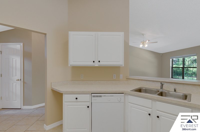 FULLY FENCED  4/2/2 IN DESIRABLE INDIAN TRAILS property image