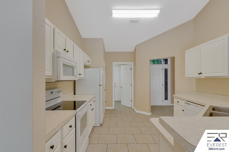 FULLY FENCED  4/2/2 IN DESIRABLE INDIAN TRAILS property image