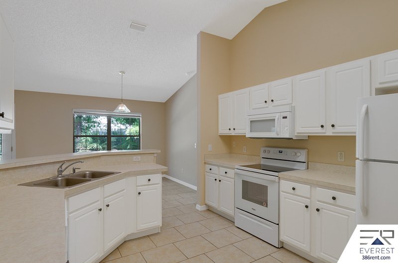 FULLY FENCED  4/2/2 IN DESIRABLE INDIAN TRAILS property image