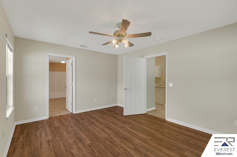 FULLY FENCED  4/2/2 IN DESIRABLE INDIAN TRAILS property image