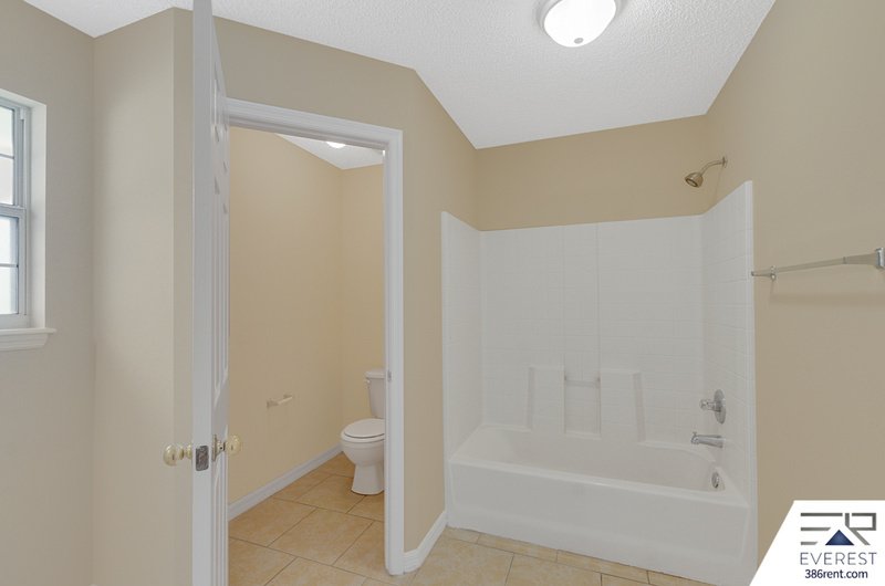 FULLY FENCED  4/2/2 IN DESIRABLE INDIAN TRAILS property image