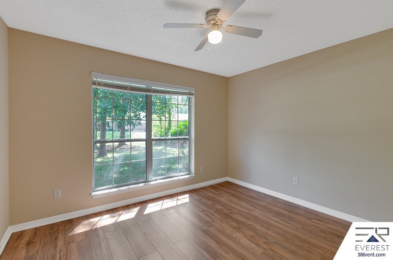 FULLY FENCED  4/2/2 IN DESIRABLE INDIAN TRAILS property image