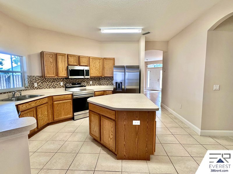 FULLY FENCED 3/2/2 IN DESIRABLE INDIAN TRAILS property image