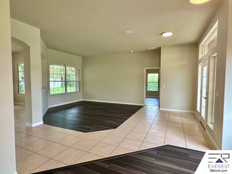 SPACIOUS 4/2/2 ON A CUL DE SAC IN PINE LAKES property image