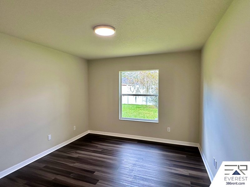 SPACIOUS 4/2/2 ON A CUL DE SAC IN PINE LAKES property image