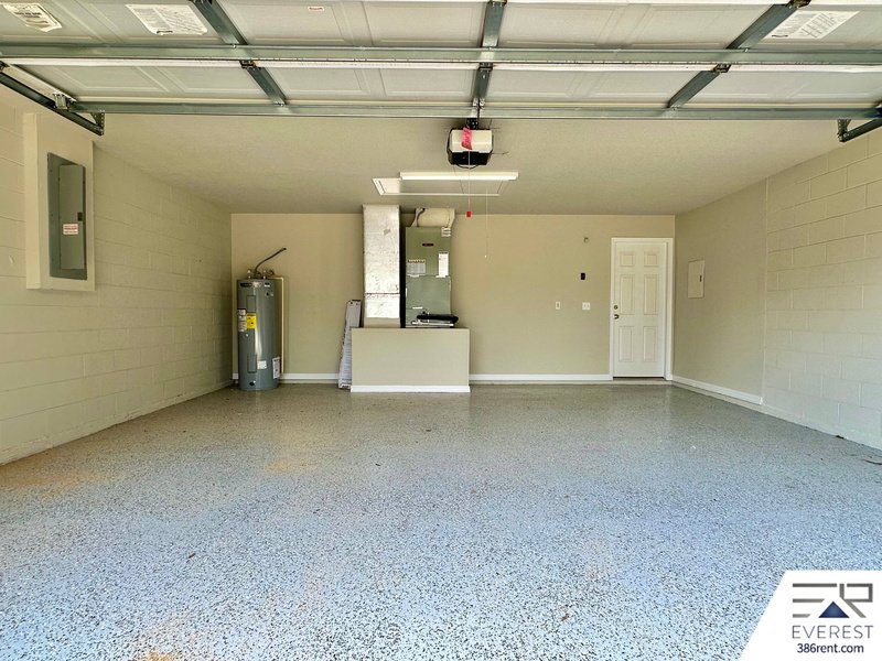 SPACIOUS 4/2/2 ON A CUL DE SAC IN PINE LAKES property image