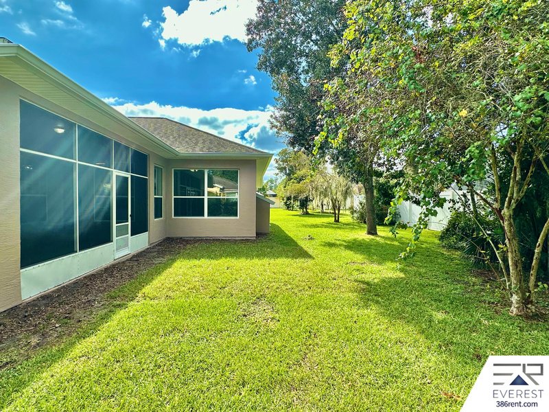 SPACIOUS 4/2/2 ON A CUL DE SAC IN PINE LAKES property image