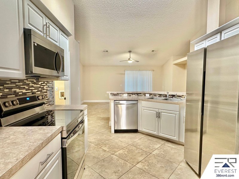 FULLY FENCED 3/2/2 IN THE HEART OF PALM COAST property image