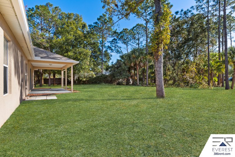 SPACIOUS 3/2/2 IN POPULAR PINE GROVE property image