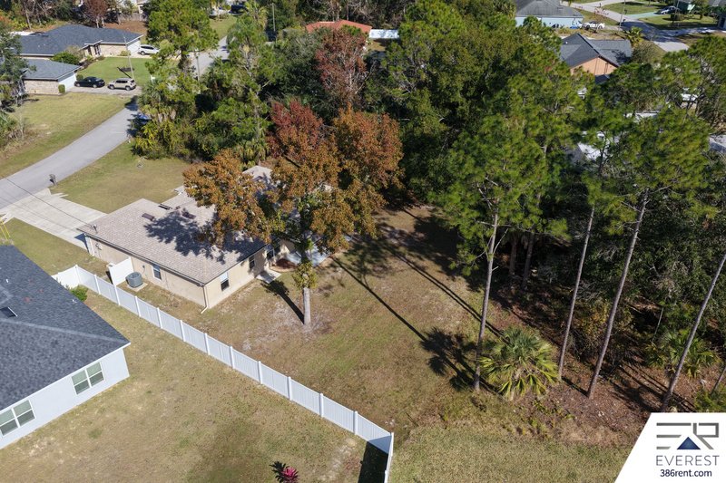 SPACIOUS 3/2/2 IN POPULAR PINE GROVE property image