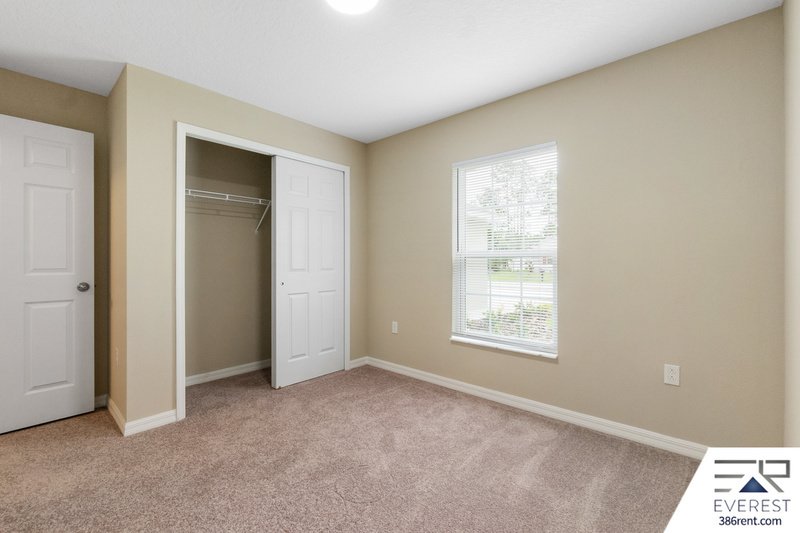 LIKE NEW 3/2/1 TOWNHOUSE IN BEAUTIFUL SEMINOLE WOODS property image