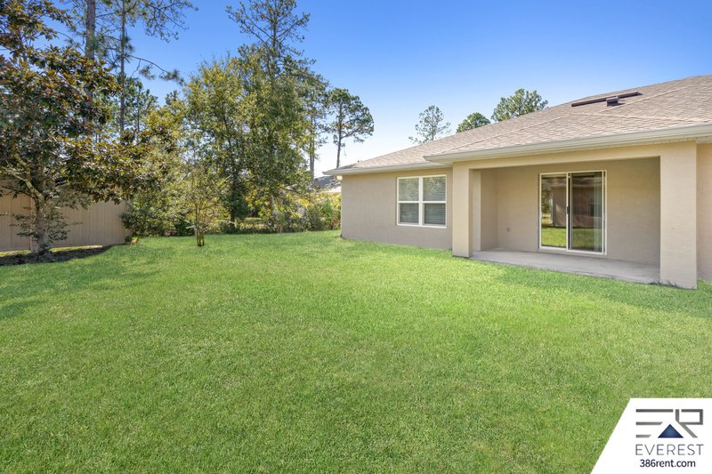 LIKE NEW 3/2/1 TOWNHOUSE IN BEAUTIFUL SEMINOLE WOODS property image