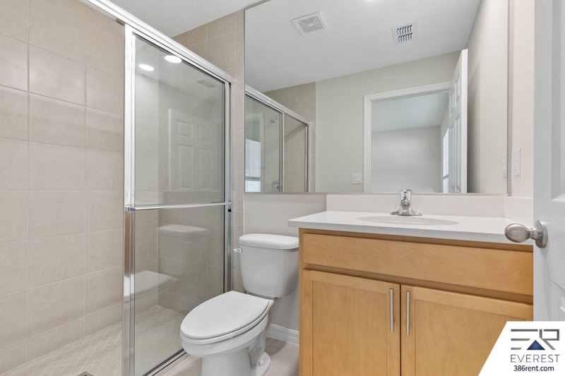 FULLY FENCED, LIKE NEW 3/2/1 TOWNHOUSE IN BEAUTIFUL SEMINOLE WOODS property image