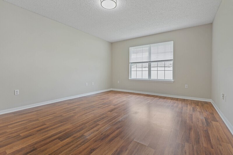 SPACIOUS 4/3/2 ON A CUL DE SAC IN DESIRABLE MATANZAS WOODS property image