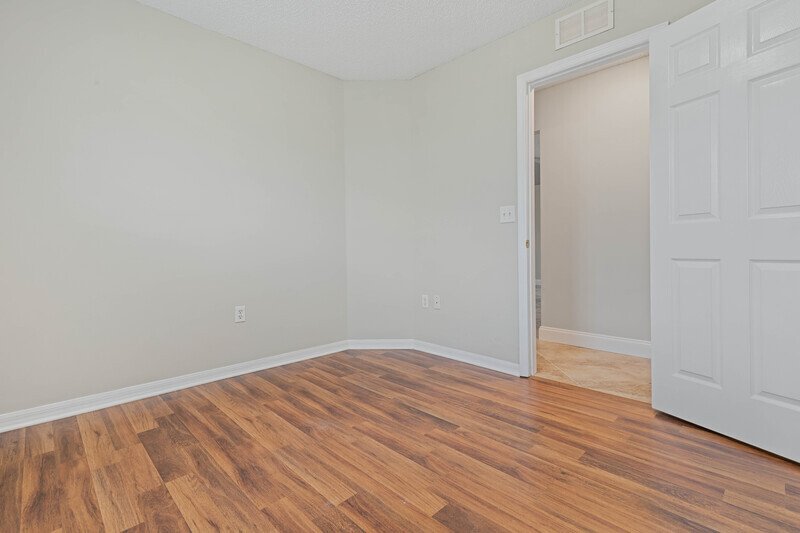 SPACIOUS 4/3/2 ON A CUL DE SAC IN DESIRABLE MATANZAS WOODS property image