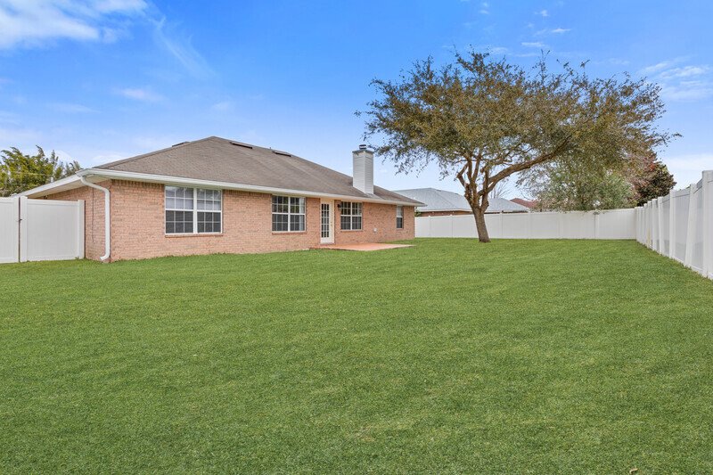 SPACIOUS 4/3/2 ON A CUL DE SAC IN DESIRABLE MATANZAS WOODS property image