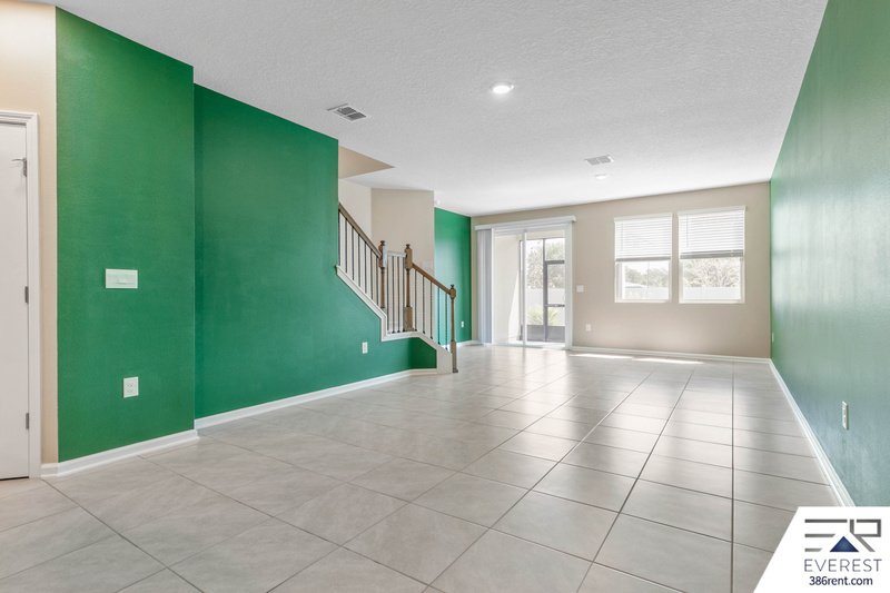 LIKE NEW 3/2.5/1 TOWNHOUSE IN DESIRABLE PALM COAST property image