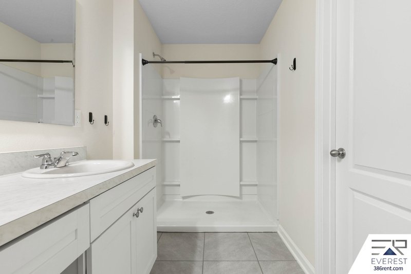 LIKE NEW 3/2.5/1 TOWNHOUSE IN DESIRABLE PALM COAST property image