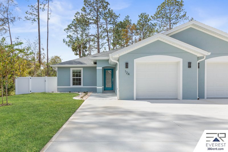 FULLY FENCED, LIKE NEW 3/2/1 TOWNHOUSE IN BEAUTIFUL QUAIL HOLLOW property image