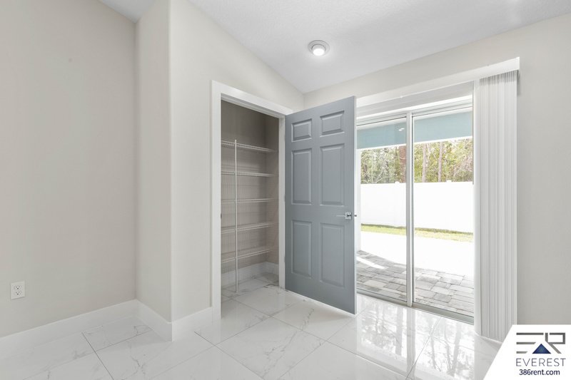 FULLY FENCED, LIKE NEW 3/2/1 TOWNHOUSE IN BEAUTIFUL QUAIL HOLLOW property image